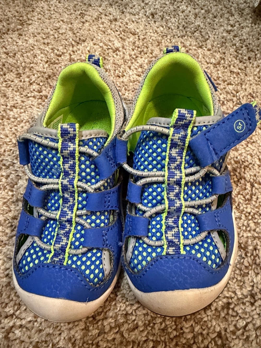 Stride Rite Kids Blue and Neon Green Active Sandals size 5.5w